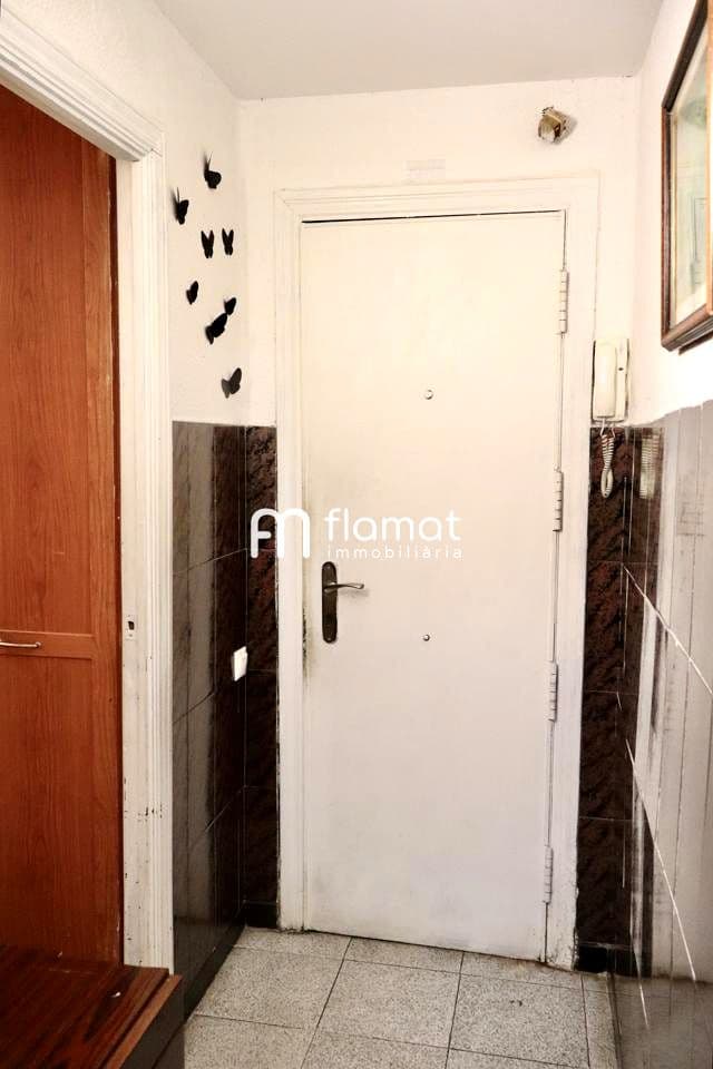 Piso y local en Av. Pallaresa 3