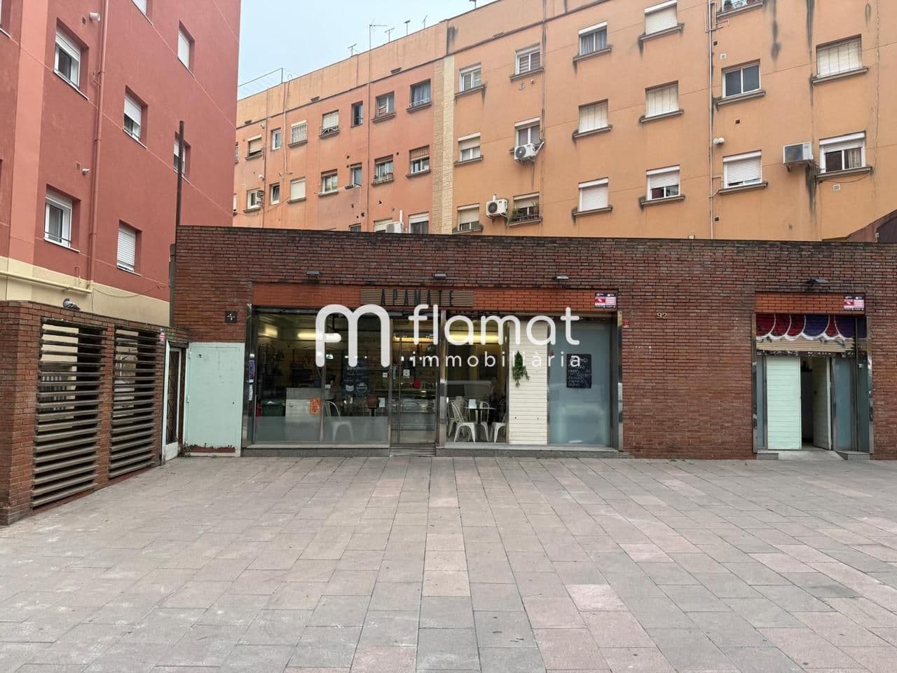 TRASPASO CAFETERIA OBRADOR EN NOU BARRIS