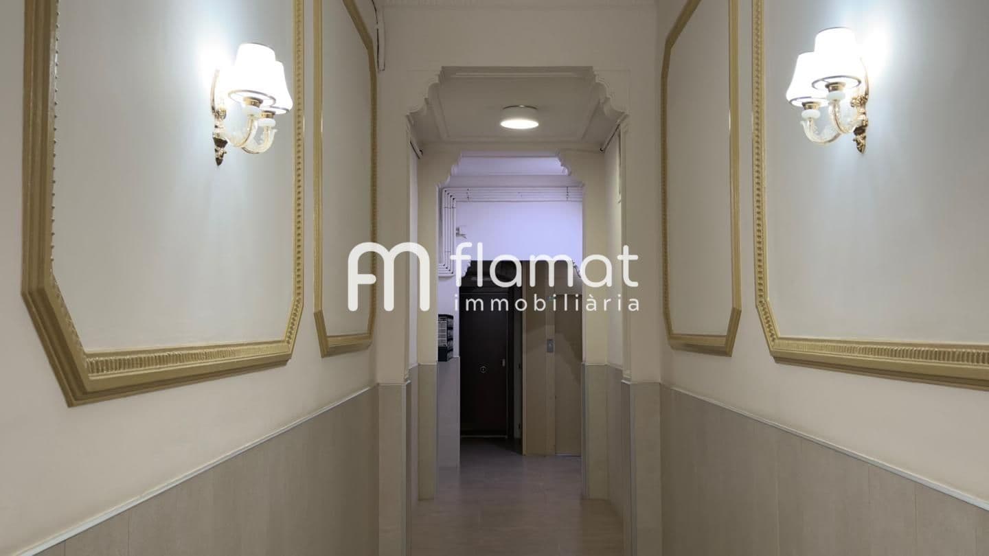 Piso en venta en Barcelona de 54 m2 2