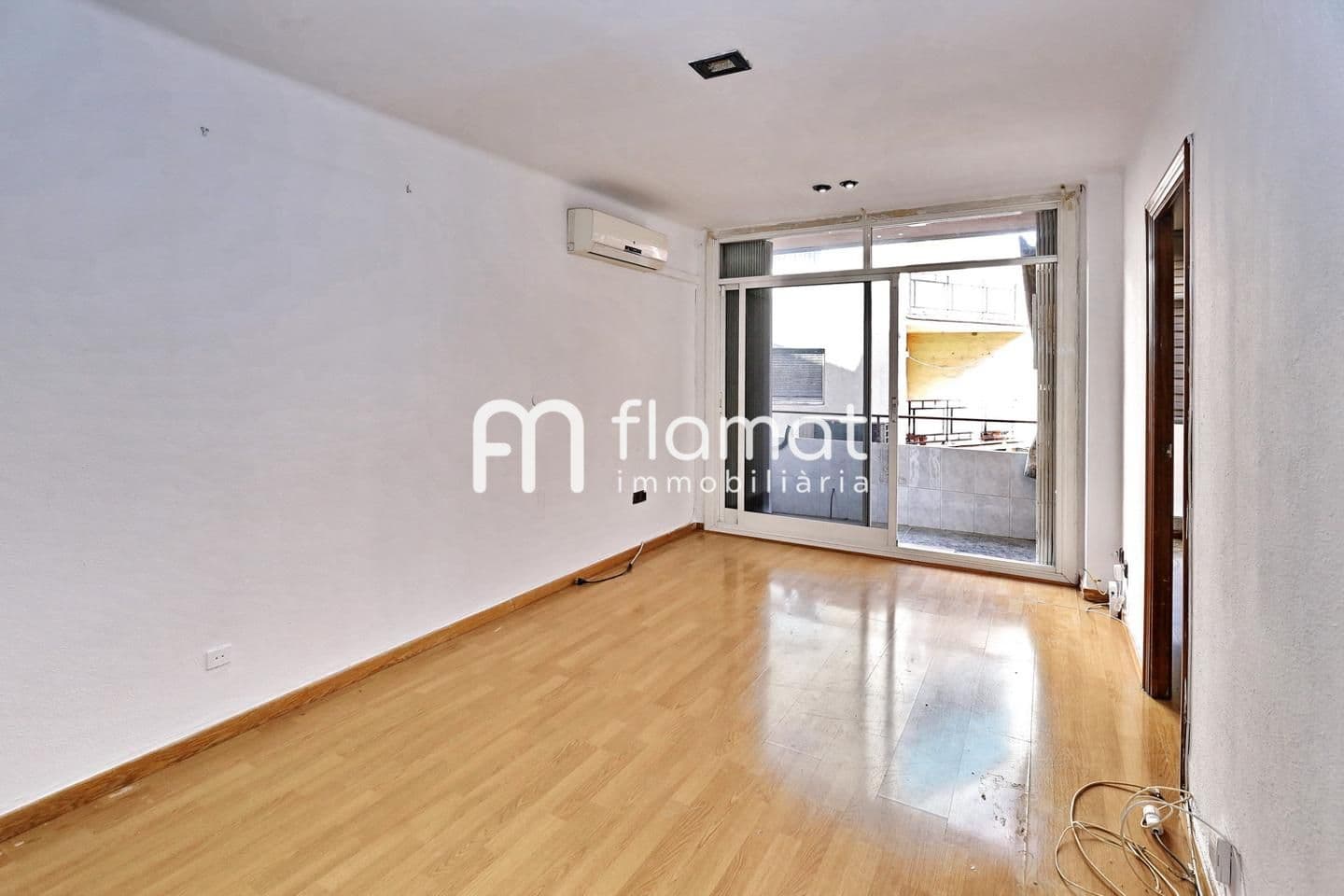 Piso en venta en Santa Coloma de Gramenet de 73 m2 2