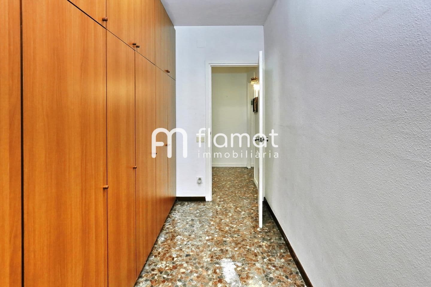PISO CON BALCON 4