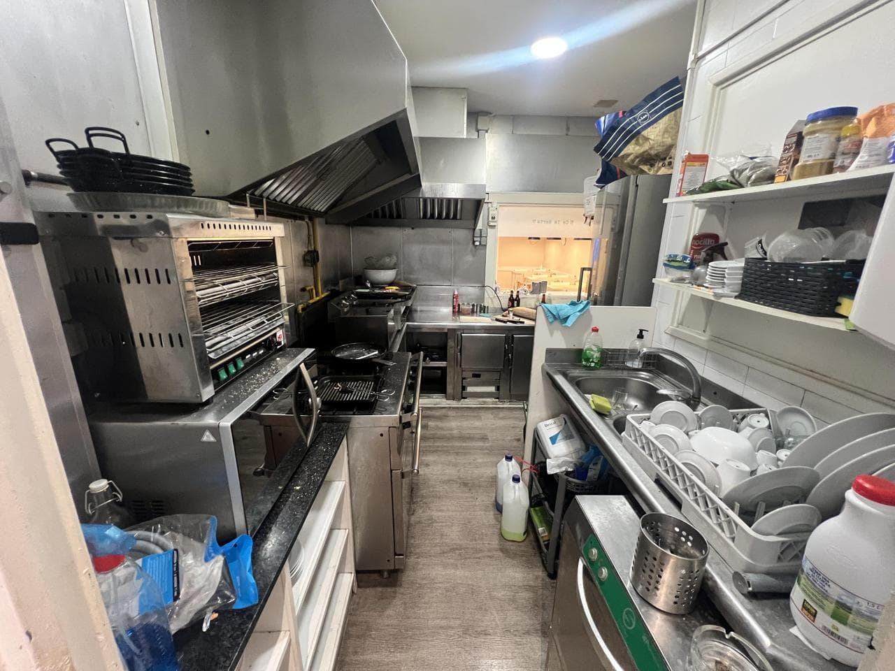 Local en alquiler en Badalona de 116 m2 4