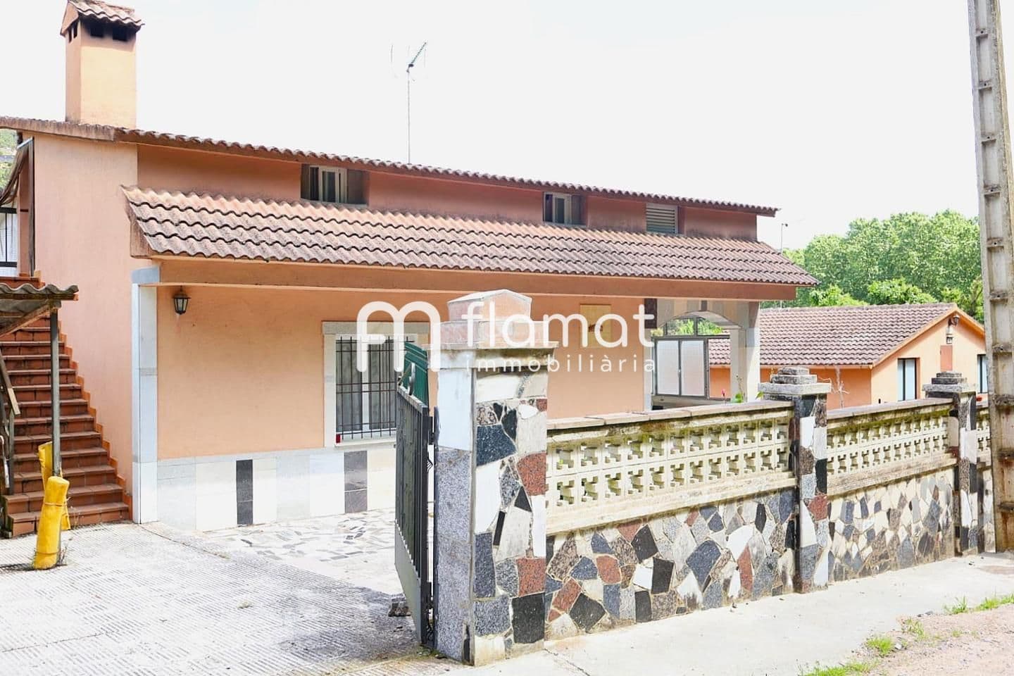 CASA EN VENTA EN MASSANES